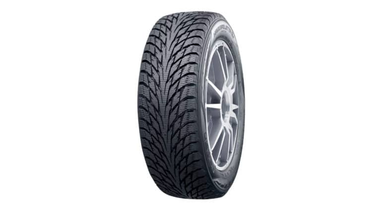 Зимние шины Nokian Hakkapeliitta R2. Зимние шины Nokian Hakkapeliitta R2.