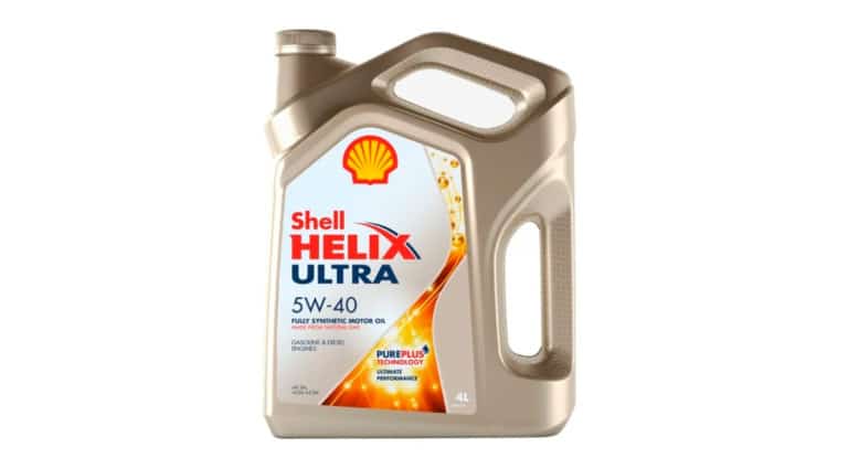 Моторное масло SHELL Helix Ultra 5W-40.