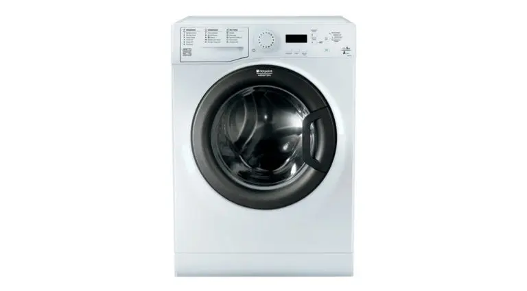 Стиральная машинка Hotpoint-Ariston VMUF 501 B. Стиральная машинка Hotpoint-Ariston VMUF 501 B.