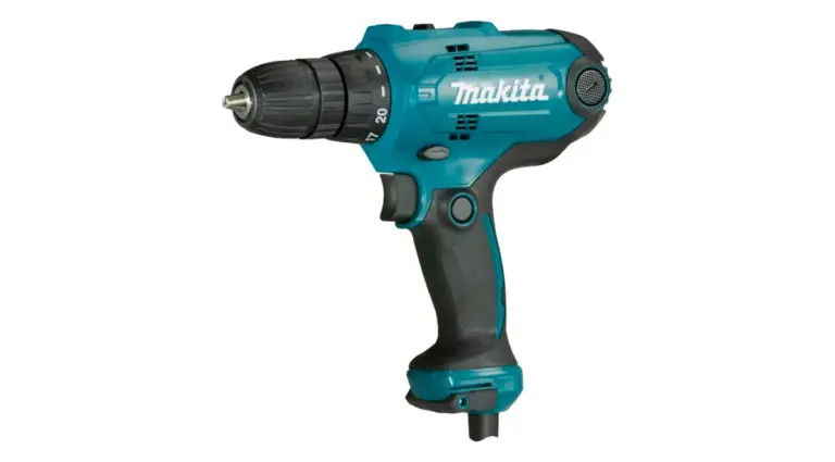 Шуруповерты Makita DF0300. Шуруповерты Makita DF0300.