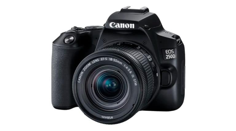 Зеркальный фотоаппарат Canon EOS 250D Kit. Зеркальный фотоаппарат Canon EOS 250D Kit.